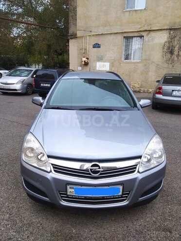 Opel Astra 2009, 198,500 km - 1.4 л - Sumqayıt