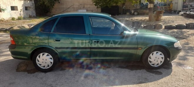 Opel Vectra 1996, 250,000 km - 1.6 l - Bakı