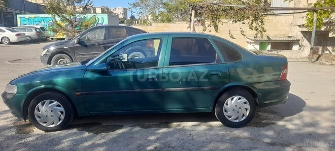 Opel Vectra 1996, 250,000 km - 1.6 l - Bakı