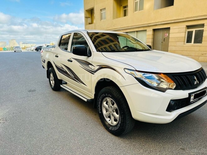 Mitsubishi L200 2016, 168,525 km - 2.4 л - Bakı