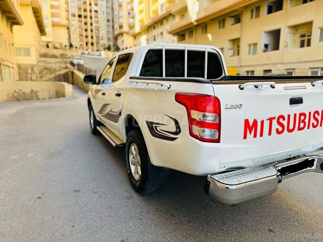 Mitsubishi L200 2016, 168,525 km - 2.4 л - Bakı