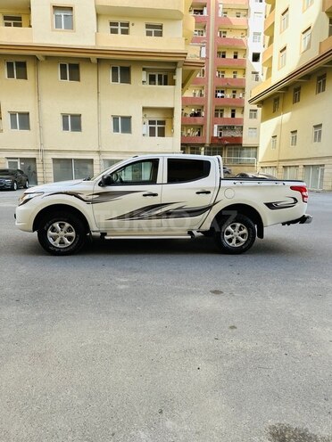 Mitsubishi L200 2016, 168,525 km - 2.4 л - Bakı