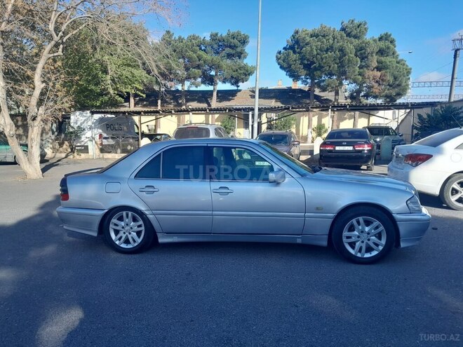 Mercedes C 220 1995, 175,800 km - 2.2 l - Bakı