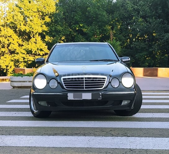 Mercedes E 270 2001, 655,000 km - 2.7 l - Tovuz