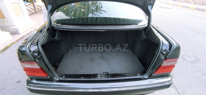 Mercedes E 270 2001, 655,000 km - 2.7 l - Tovuz