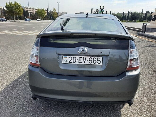 Toyota Prius 2005, 321,869 km - 1.5 l - Gəncə