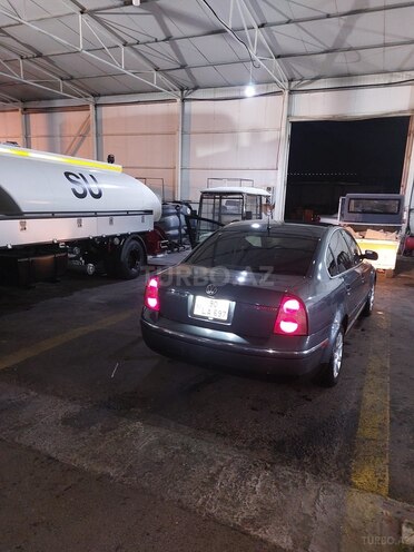 Volkswagen Passat 2003, 400,000 km - 1.8 л - Bakı