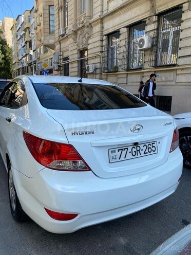 Hyundai Accent 2013, 128,000 km - 1.6 l - Bakı