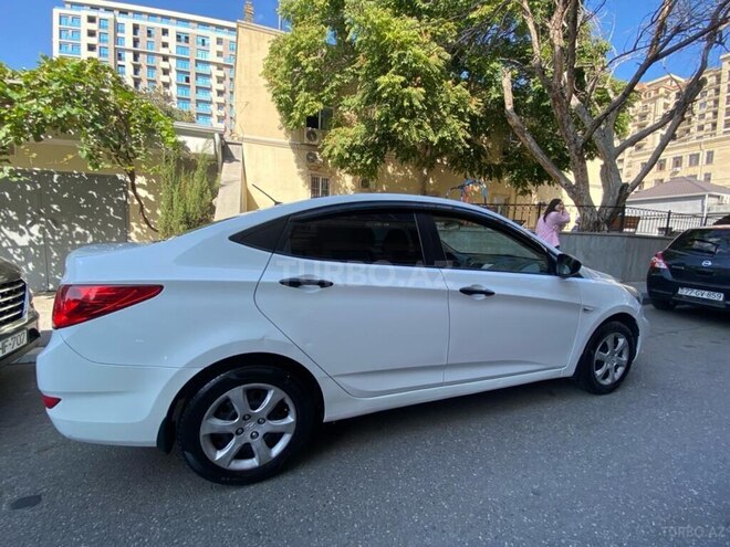 Hyundai Accent 2013, 128,000 km - 1.6 l - Bakı
