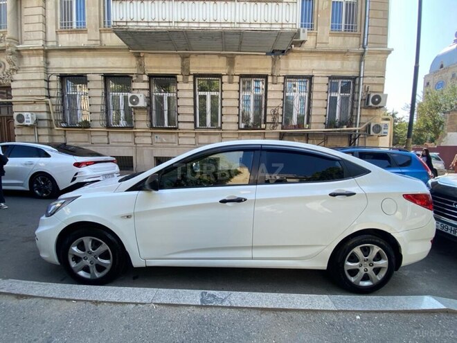 Hyundai Accent 2013, 128,000 km - 1.6 l - Bakı