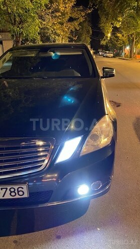 Mercedes E 200 2009, 27,000 km - 2.2 л - Lənkəran