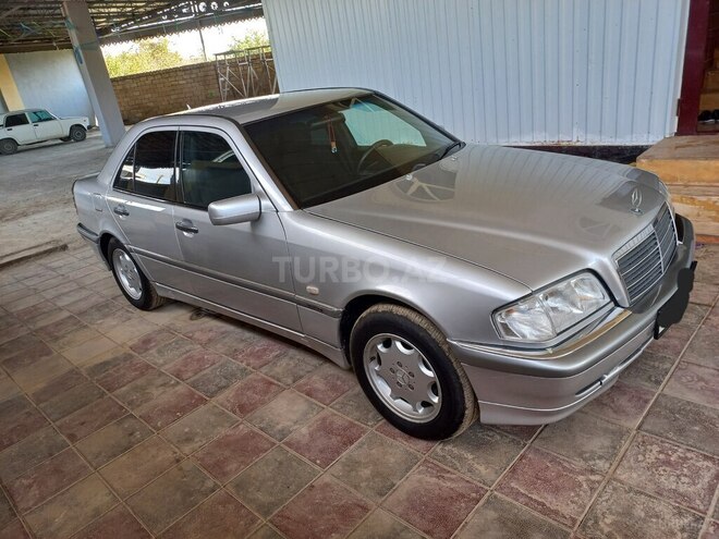 Mercedes C 240 1997, 250,000 km - 2.4 l - Salyan