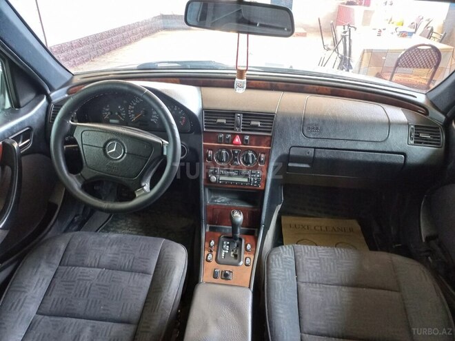 Mercedes C 240 1997, 250,000 km - 2.4 l - Salyan