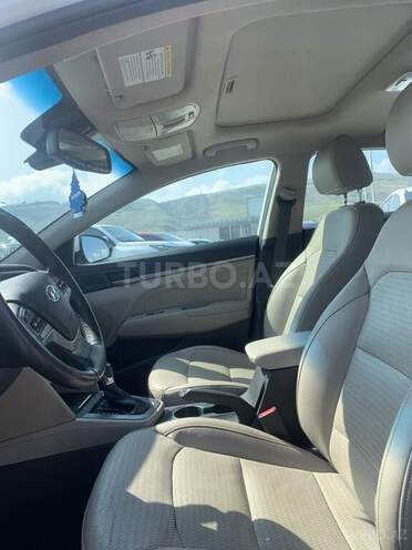 Hyundai Elantra 2017, 156,000 km - 2.0 l - Bakı