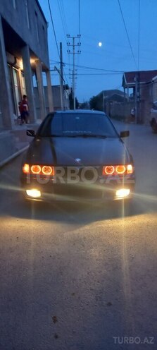BMW 318 1993, 266,660 km - 1.8 л - Xırdalan