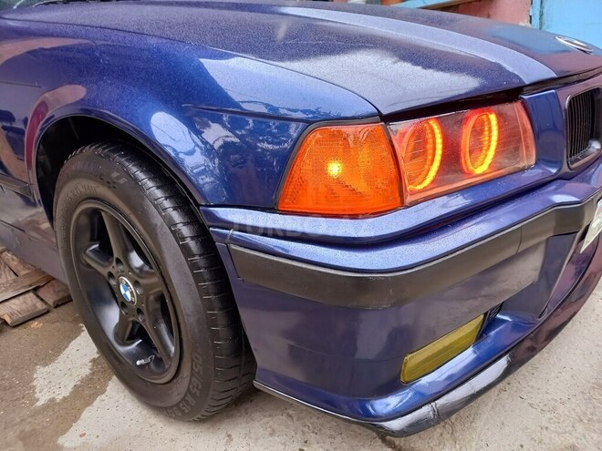 BMW 318 1993, 266,660 km - 1.8 л - Xırdalan