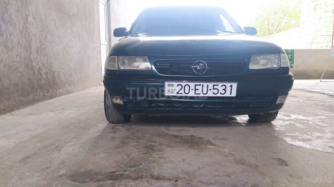 Opel Astra 1996, 276,892 km - 1.6 l - Gəncə