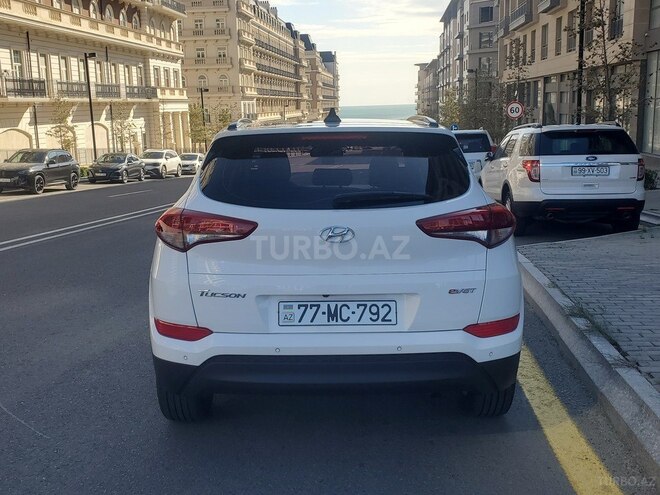 Hyundai Tucson 2015, 67,000 km - 1.7 l - Bakı