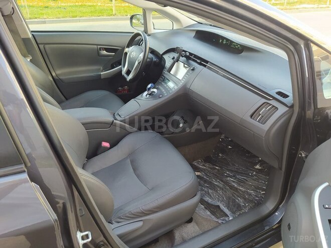 Toyota Prius 2011, 321,869 km - 1.8 л - Bakı