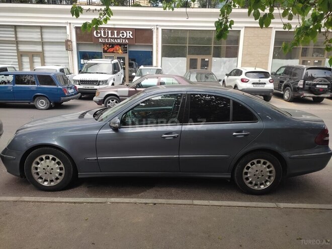 Mercedes E 220 2003, 638,600 km - 2.2 l - Bakı