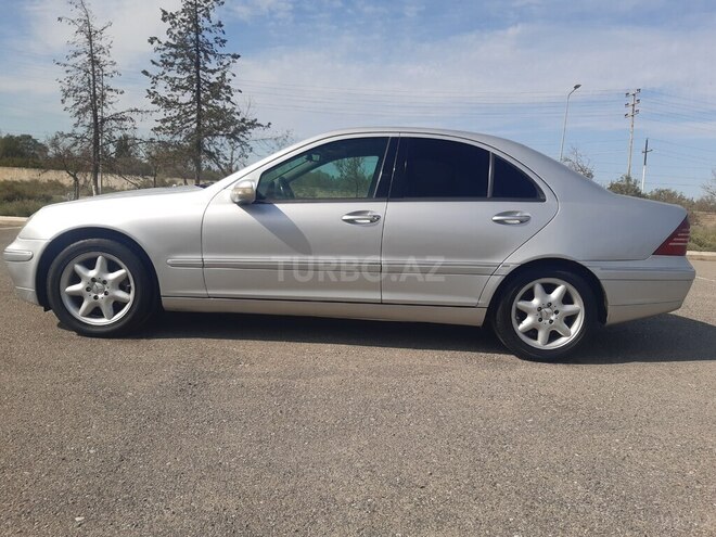 Mercedes C 200 2001, 353,000 km - 2.0 л - Şirvan