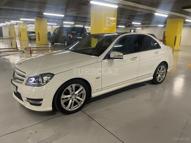 Mercedes C 200 2012, 233,000 km - 1.8 l - Gəncə