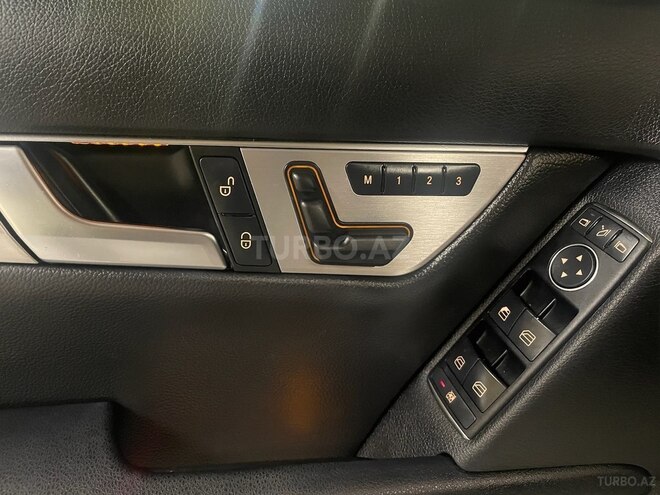 Mercedes C 200 2012, 233,000 km - 1.8 l - Gəncə