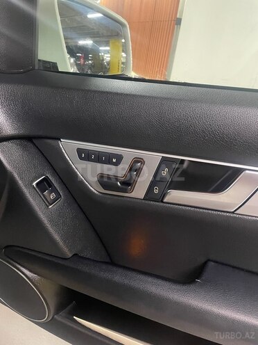 Mercedes C 200 2012, 233,000 km - 1.8 l - Gəncə