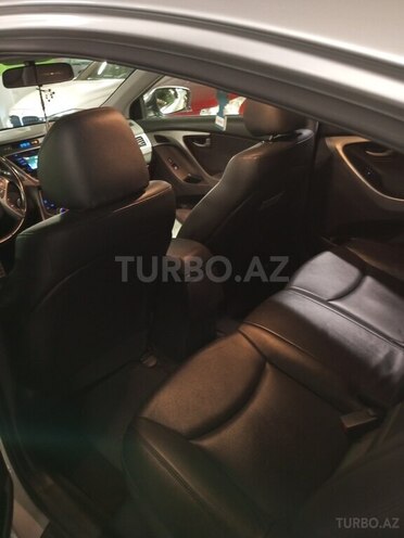 Hyundai Elantra 2015, 127,000 km - 2.0 l - Bakı