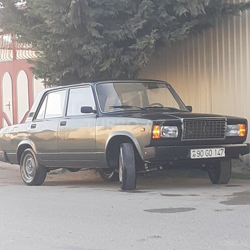 LADA (VAZ) 2107 2010, 90,000 km - 1.5 l - Salyan