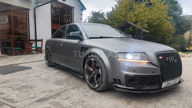Audi  2004, 232,000 km - 4.2 л - Qusar