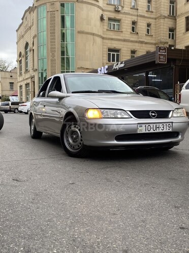 Opel Vectra 1997, 45,000 km - 2.0 l - Bakı