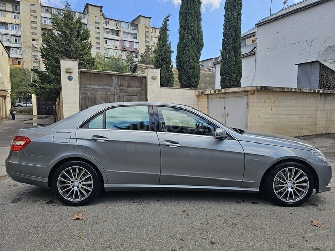 Mercedes E 220 2011, 178,000 km - 2.2 l - Bakı