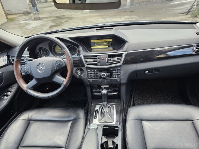 Mercedes E 220 2011, 178,000 km - 2.2 l - Bakı