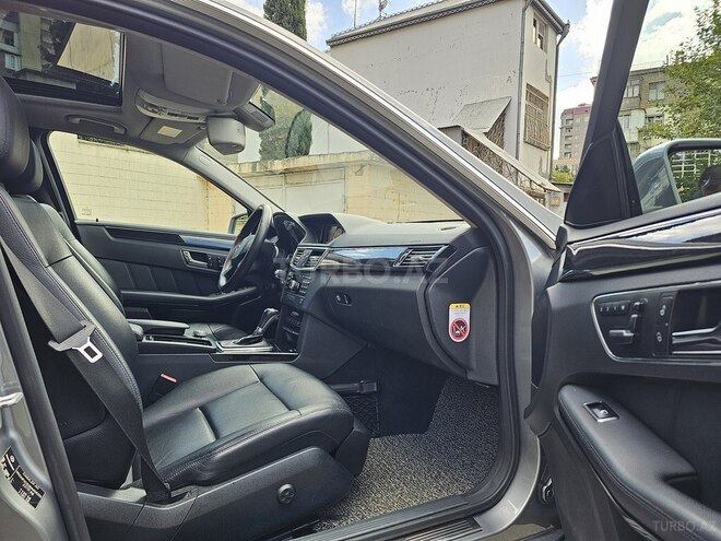 Mercedes E 220 2011, 178,000 km - 2.2 l - Bakı