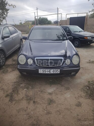 Mercedes E 220 2000, 642,000 km - 2.2 l - Bakı