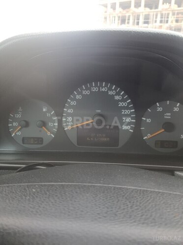 Mercedes E 220 2000, 642,000 km - 2.2 l - Bakı