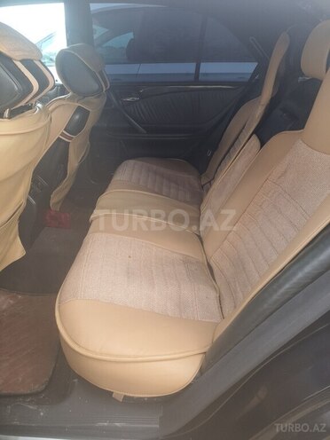 Mercedes E 220 2000, 642,000 km - 2.2 l - Bakı