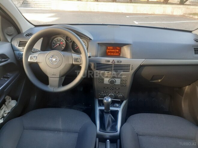 Opel Astra 2005, 241,000 km - 1.6 l - Qəbələ