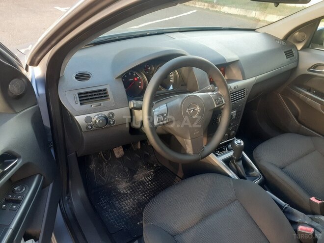 Opel Astra 2005, 241,000 km - 1.6 l - Qəbələ