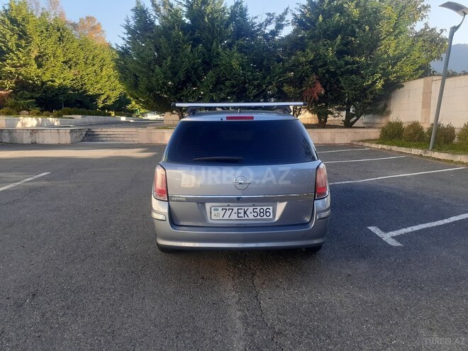 Opel Astra 2005, 241,000 km - 1.6 l - Qəbələ