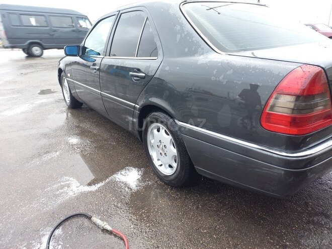 Mercedes C 220 1995, 250,000 km - 2.2 l - Bakı