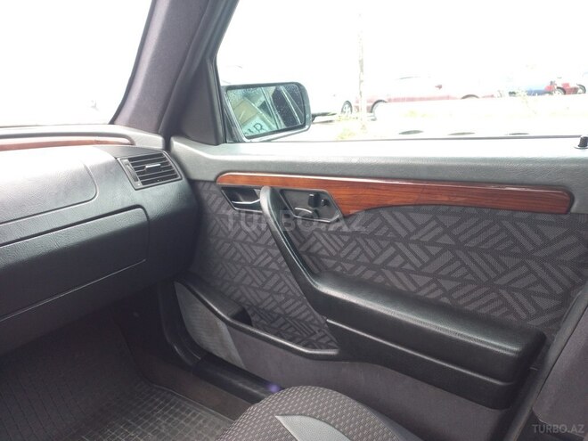 Mercedes C 220 1995, 250,000 km - 2.2 l - Bakı