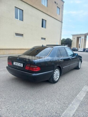 Mercedes E 230 1996, 270,000 km - 2.3 l - Bakı