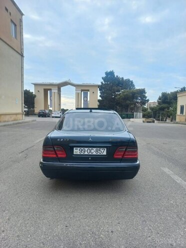 Mercedes E 230 1996, 270,000 km - 2.3 l - Bakı