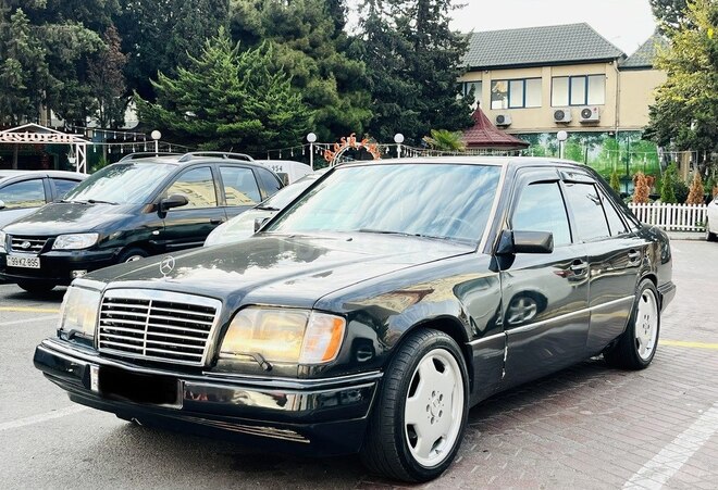 Mercedes E 220 1994, 458,000 km - 2.2 l - Bakı