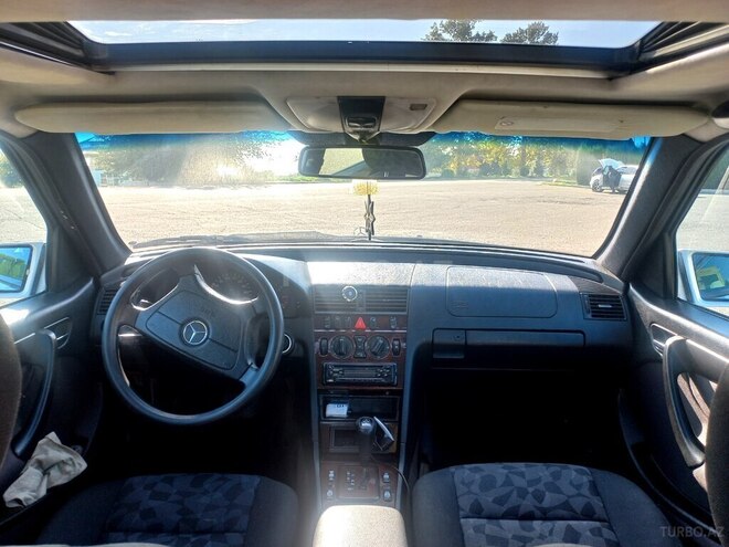 Mercedes C 220 2000, 361,100 km - 2.2 l - Ağcabədi