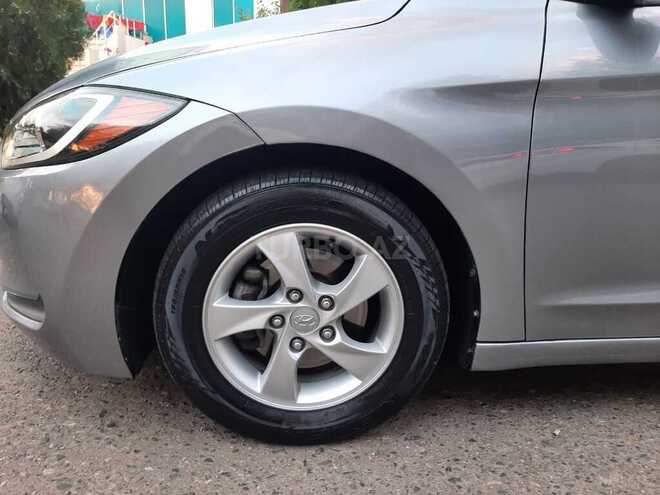 Hyundai Elantra 2017, 130,000 km - 2.0 l - Bakı