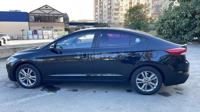 Hyundai Elantra 2015, 144,000 km - 1.6 l - Bakı