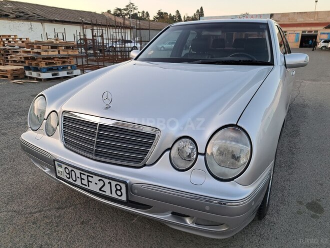 Mercedes E 240 2000, 256,000 km - 2.4 l - Gəncə